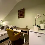 Hotel Bern By Rikas 3*