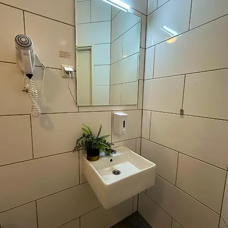 فندق بيرن باي هوتلز 3*
