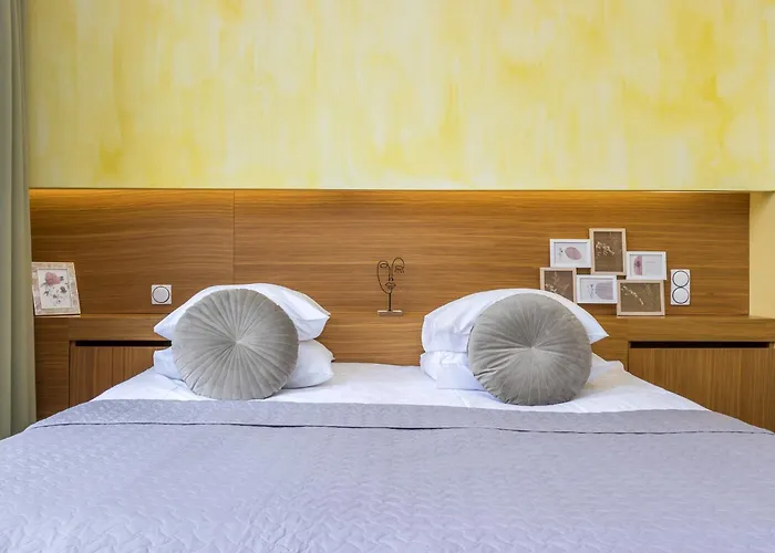 Hotel Bern By Rikas 3*