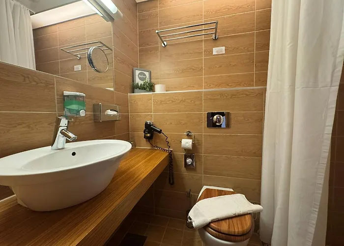 Hotel Bern By Rikas 3*