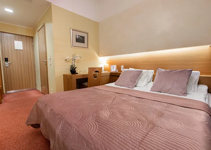 Bern By Rikas Tallin