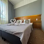 Bern By Rikas Otel Tallinn